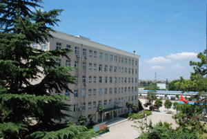<b>湖北生物科技职业学院</b>