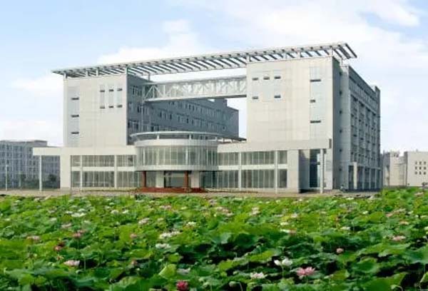 江汉艺术职业学院