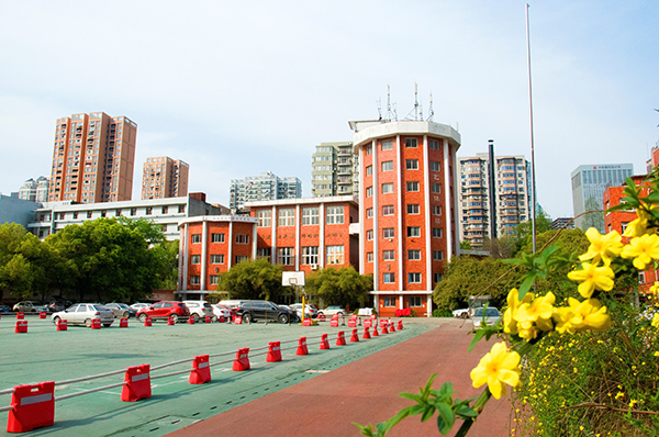湖北中南技工学校.jpg