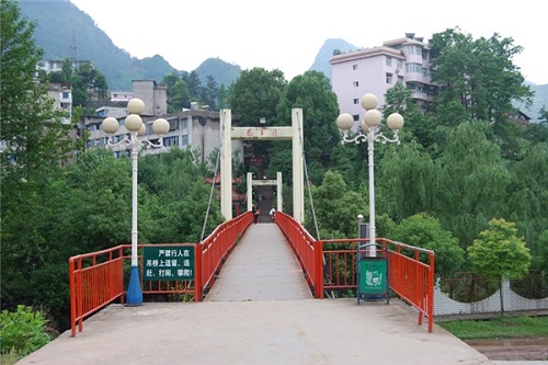 洪湖市高级技工学校.jpg