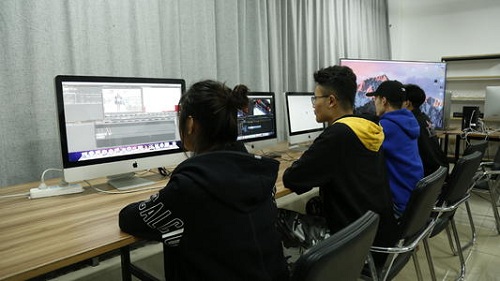 影视摄影与制作.jpg