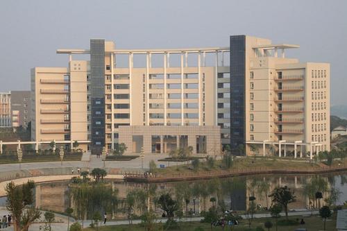 武汉交通职业学院.jpg