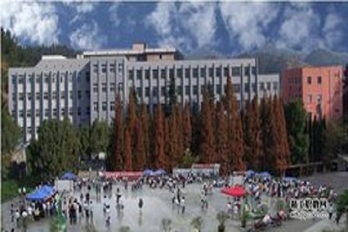 黄石市第二工业技工学校.jpg