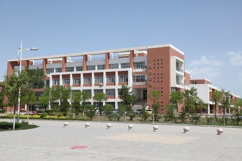 武汉市黄陂卫生学校.jpg